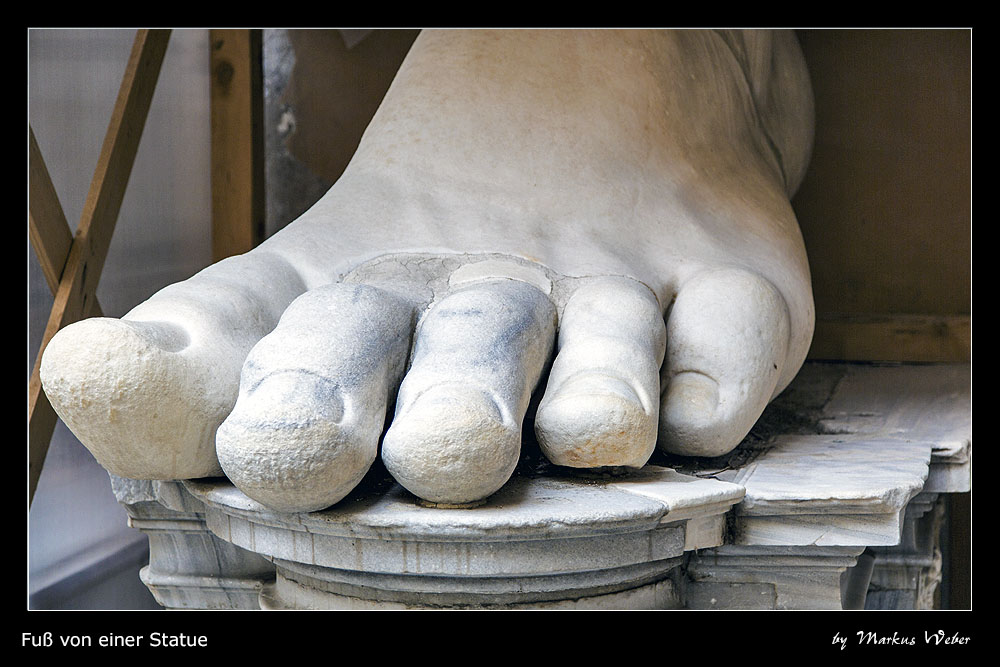 Fuß einer Statue